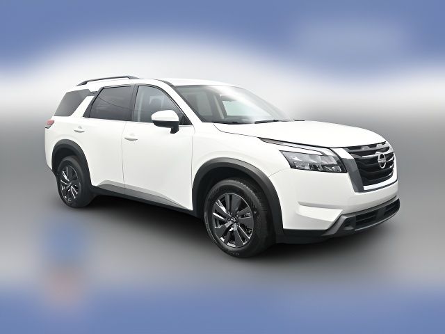 2024 Nissan Pathfinder SV