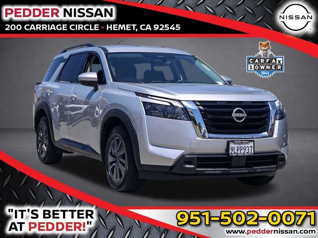 2024 Nissan Pathfinder SV