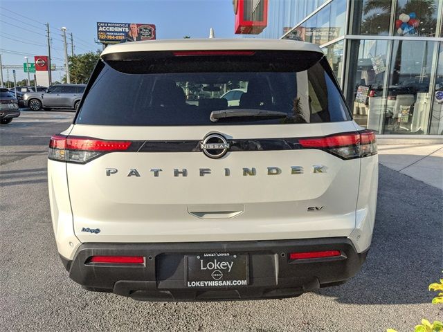 2024 Nissan Pathfinder SV