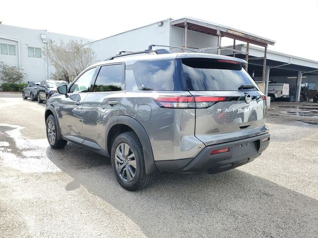 2024 Nissan Pathfinder SV