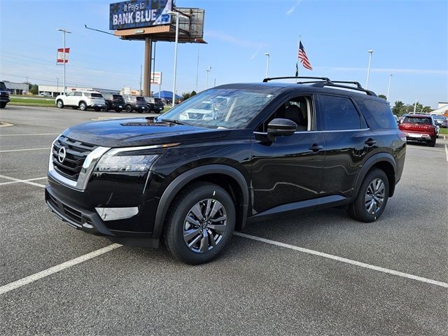 2024 Nissan Pathfinder SV