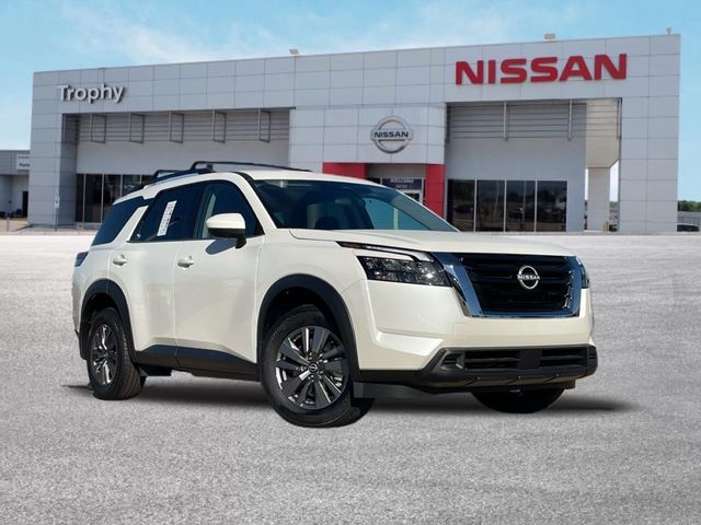 2024 Nissan Pathfinder SV