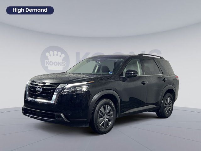 2024 Nissan Pathfinder SV