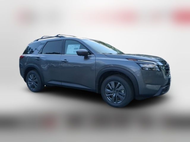 2024 Nissan Pathfinder SV