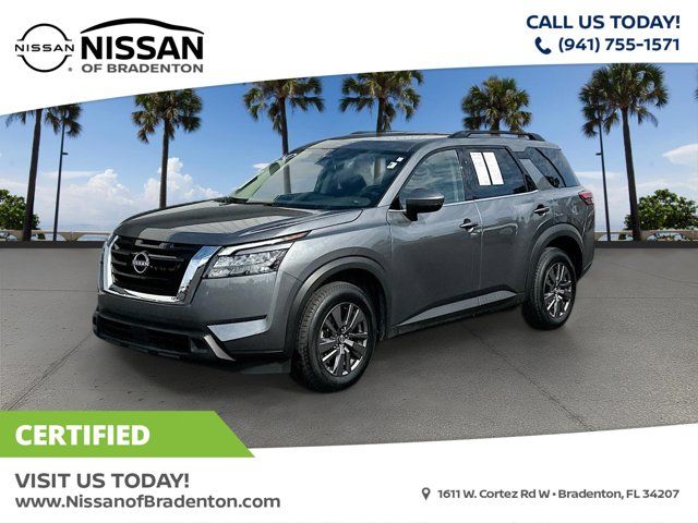 2024 Nissan Pathfinder SV