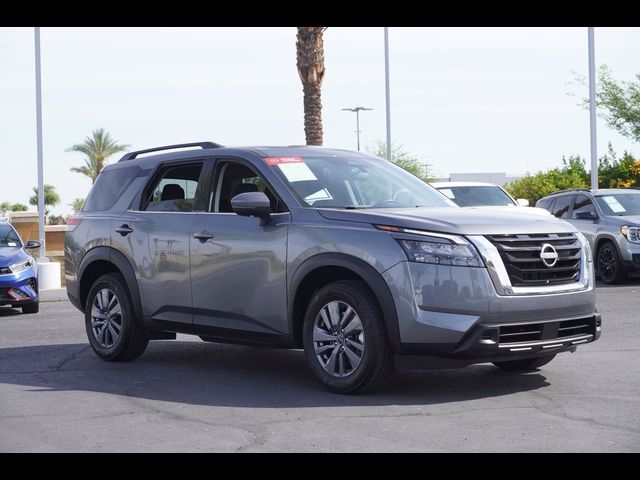 2024 Nissan Pathfinder SV