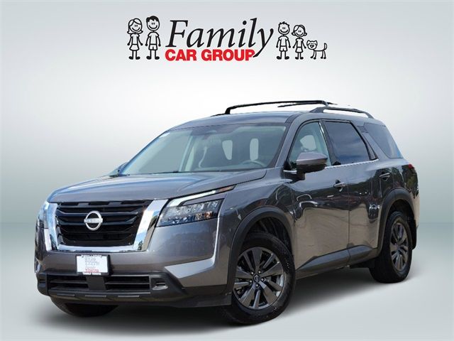 2024 Nissan Pathfinder SV