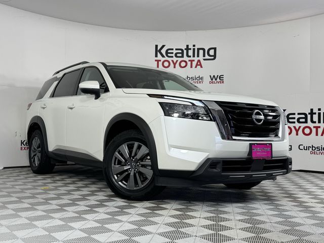 2024 Nissan Pathfinder SV