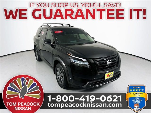2024 Nissan Pathfinder SV