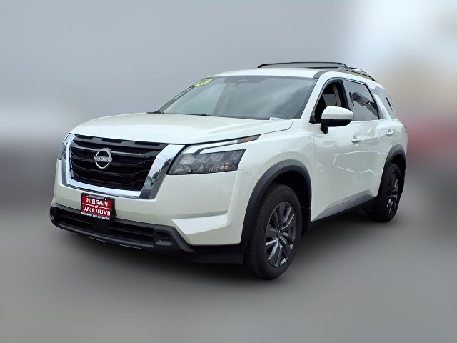 2024 Nissan Pathfinder SV