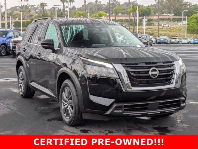 2024 Nissan Pathfinder SV