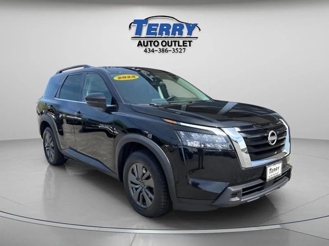 2024 Nissan Pathfinder SV
