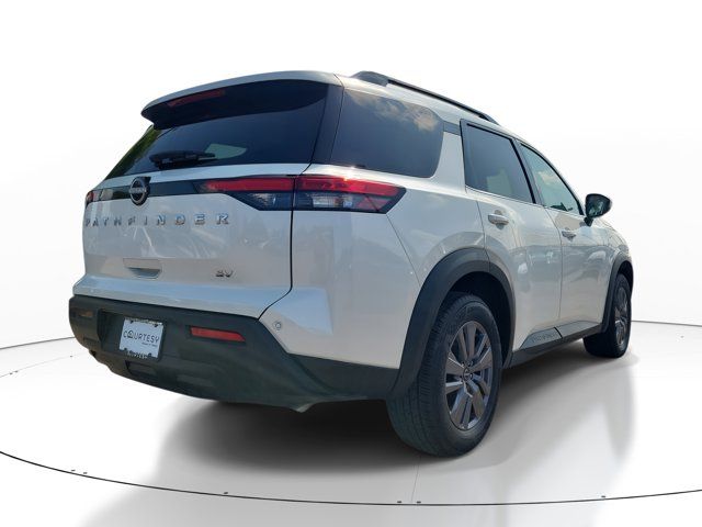2024 Nissan Pathfinder SV