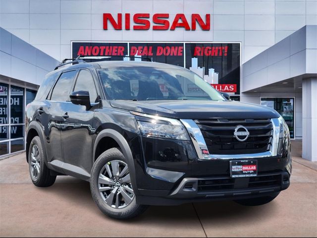 2024 Nissan Pathfinder SV