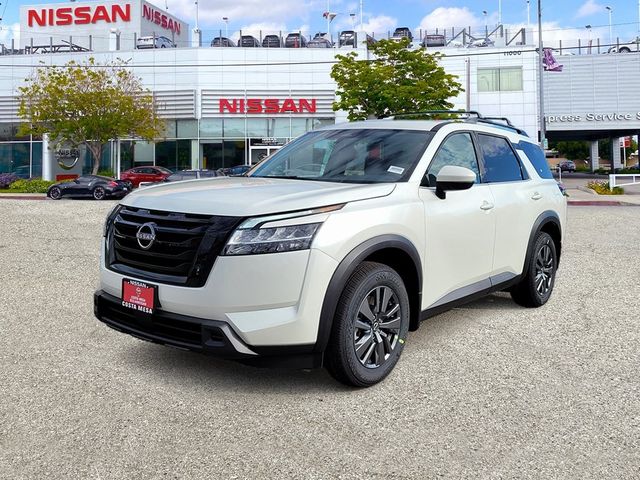 2024 Nissan Pathfinder SV