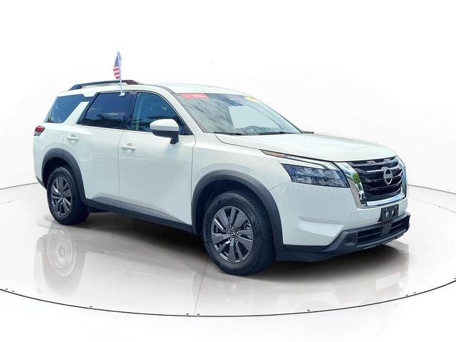 2024 Nissan Pathfinder SV