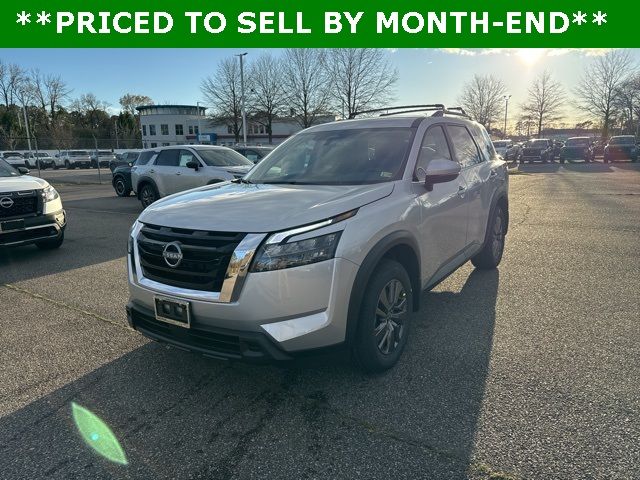 2024 Nissan Pathfinder SV