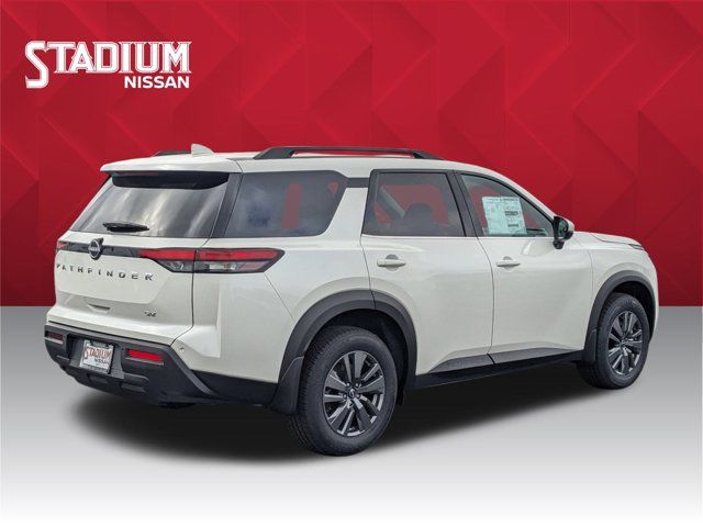 2024 Nissan Pathfinder SV