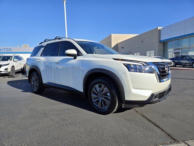 2024 Nissan Pathfinder SV