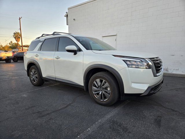 2024 Nissan Pathfinder SV