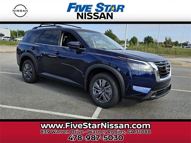 2024 Nissan Pathfinder SV