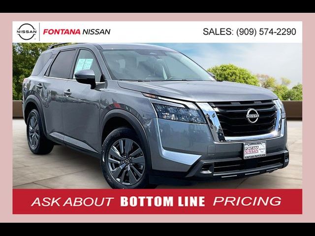 2024 Nissan Pathfinder SV