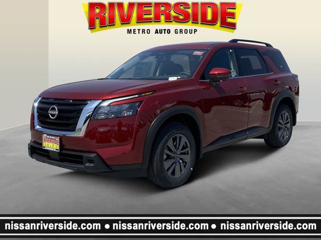 2024 Nissan Pathfinder SV