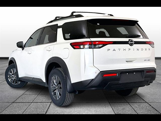 2024 Nissan Pathfinder SV