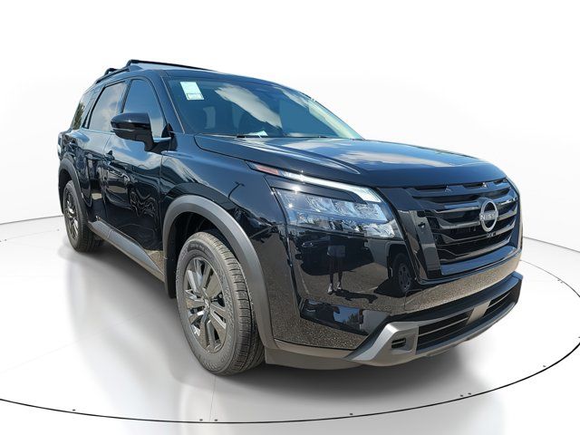 2024 Nissan Pathfinder SV