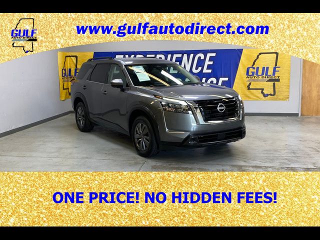 2024 Nissan Pathfinder SV