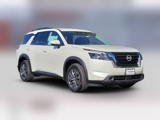 2024 Nissan Pathfinder SV