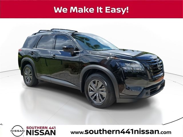 2024 Nissan Pathfinder SV