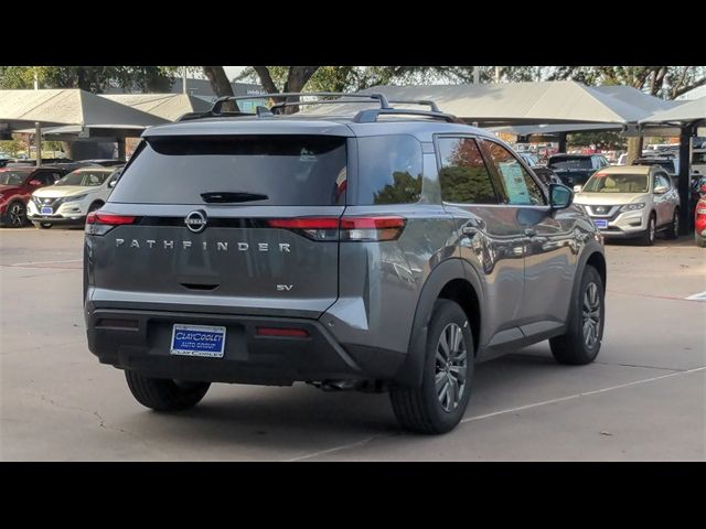 2024 Nissan Pathfinder SV