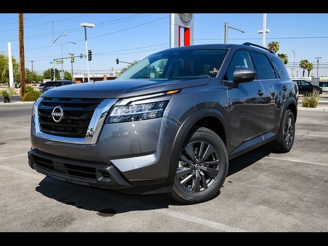 2024 Nissan Pathfinder SV