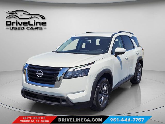 2024 Nissan Pathfinder SV