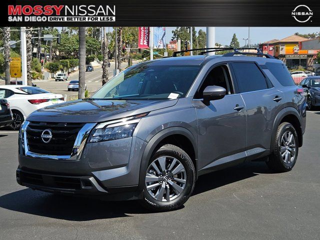 2024 Nissan Pathfinder SV