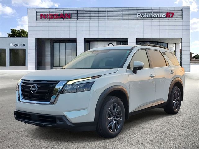 2024 Nissan Pathfinder SV