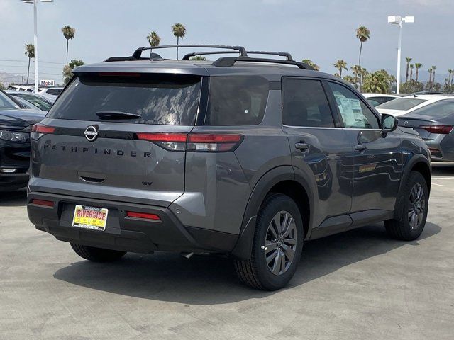 2024 Nissan Pathfinder SV