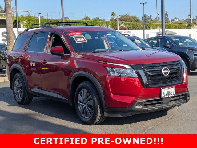 2024 Nissan Pathfinder SV