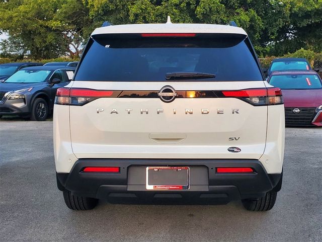 2024 Nissan Pathfinder SV