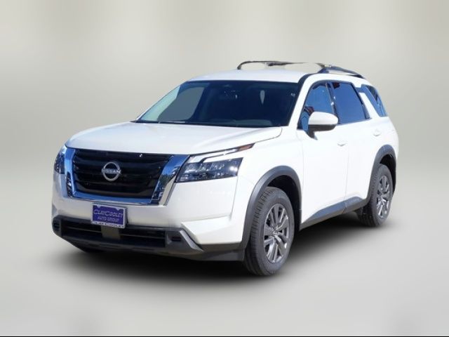 2024 Nissan Pathfinder SV