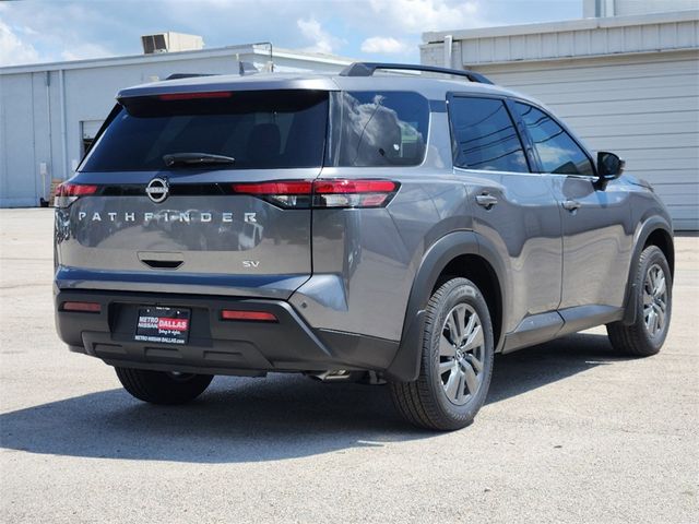 2024 Nissan Pathfinder SV