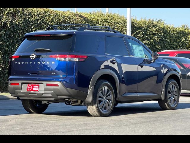 2024 Nissan Pathfinder SV