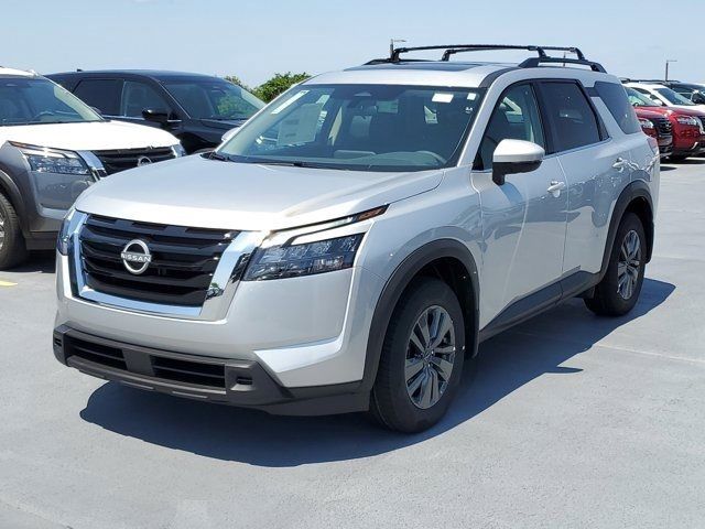 2024 Nissan Pathfinder SV