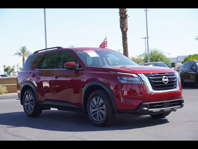 2024 Nissan Pathfinder SV