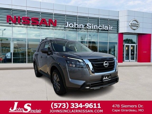 2024 Nissan Pathfinder SV