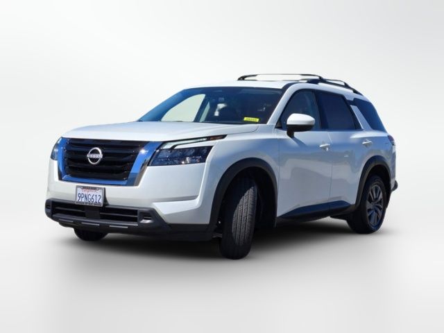 2024 Nissan Pathfinder SV