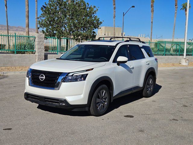 2024 Nissan Pathfinder SV