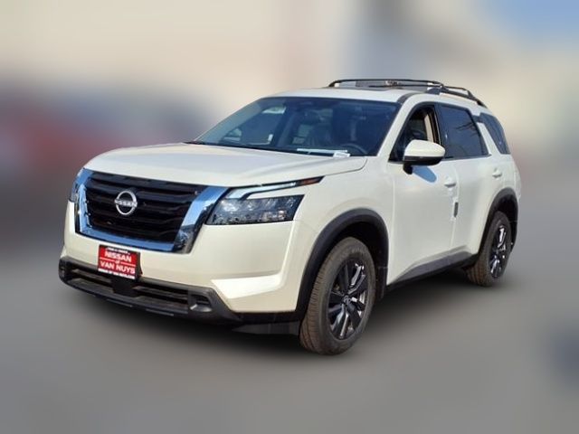 2024 Nissan Pathfinder SV