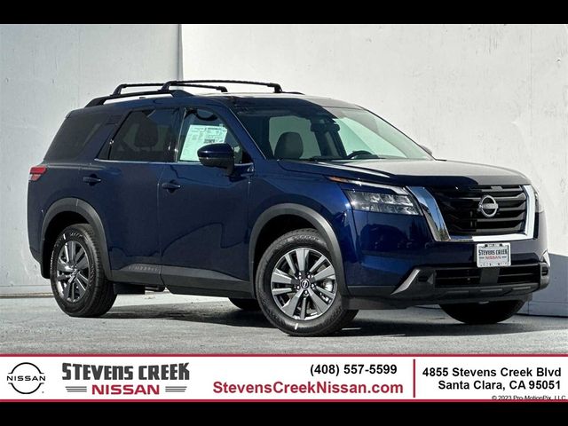 2024 Nissan Pathfinder SV